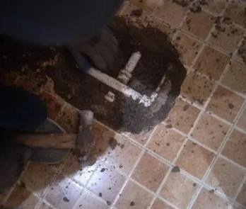 商洛卫生间漏水维修公司为您分享下卫生间渗水如何处理及注意事项